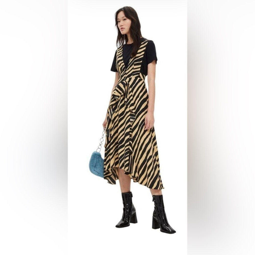 NWOT TopShop Zebra Print Pinafore
Midi Dress Sand